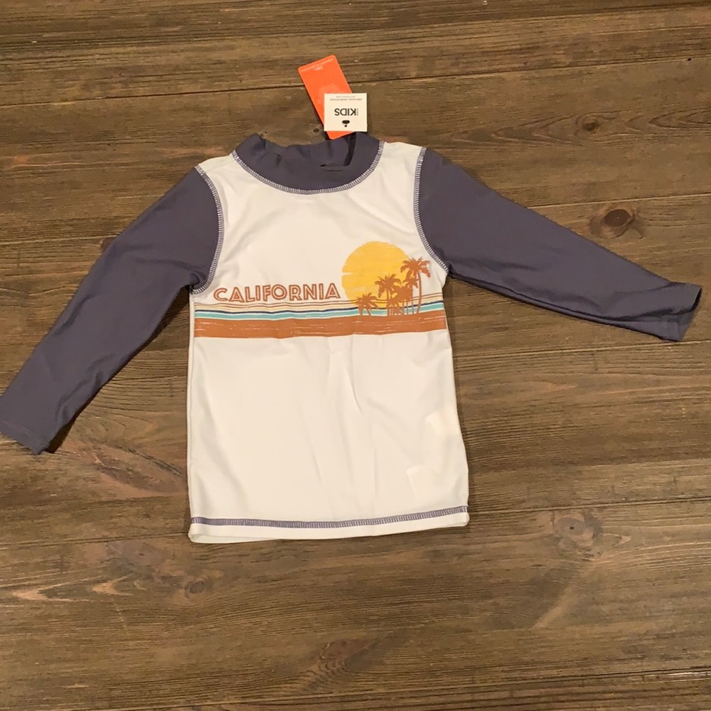 NEW Rash Guard by Cotton On...Hang Ten in Cali🤟🏻